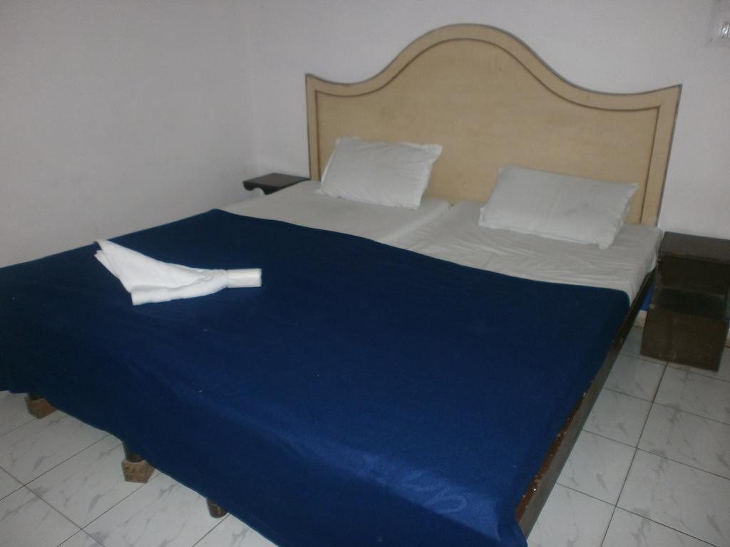 Hotel Safari Agra  Esterno foto
